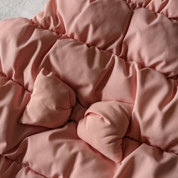 Pink puffer vest with bow - Picture 4 of 4